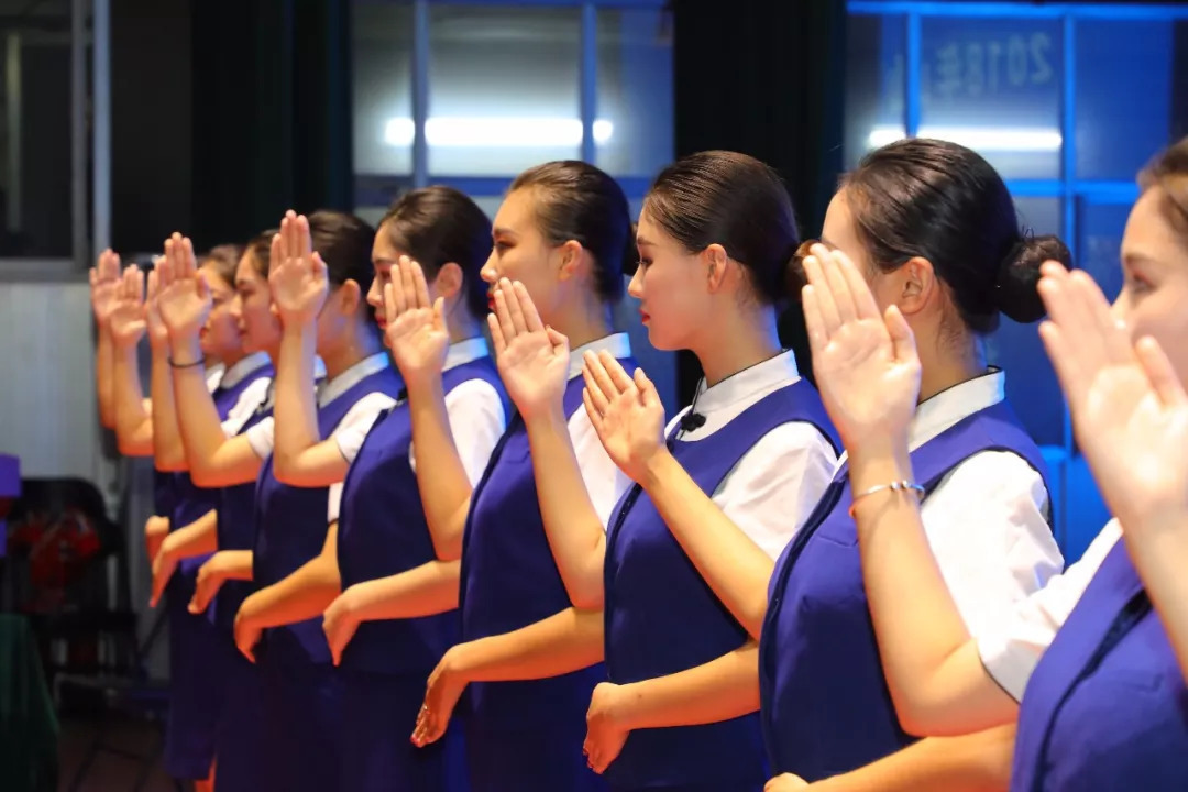 【助力旅发】353名大学生志愿者学礼仪,用最美姿态服务旅发