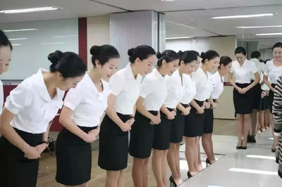 空乘面试注意这6点，搞定考官不是问题！——礼仪篇